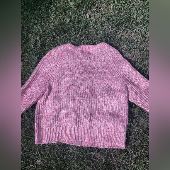 Women’s Sweater - Picture 3 of 5